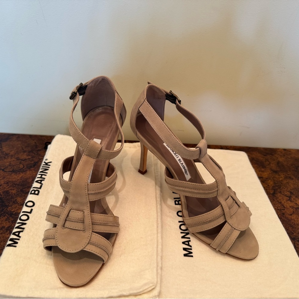 Manolo Blahnik Beige Suede Heeled Sandals sz 39